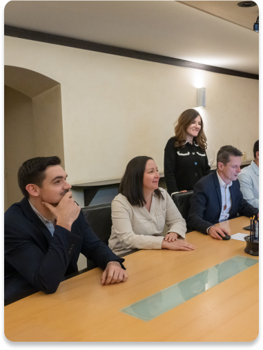 Schéma connectant plusieurs personnes